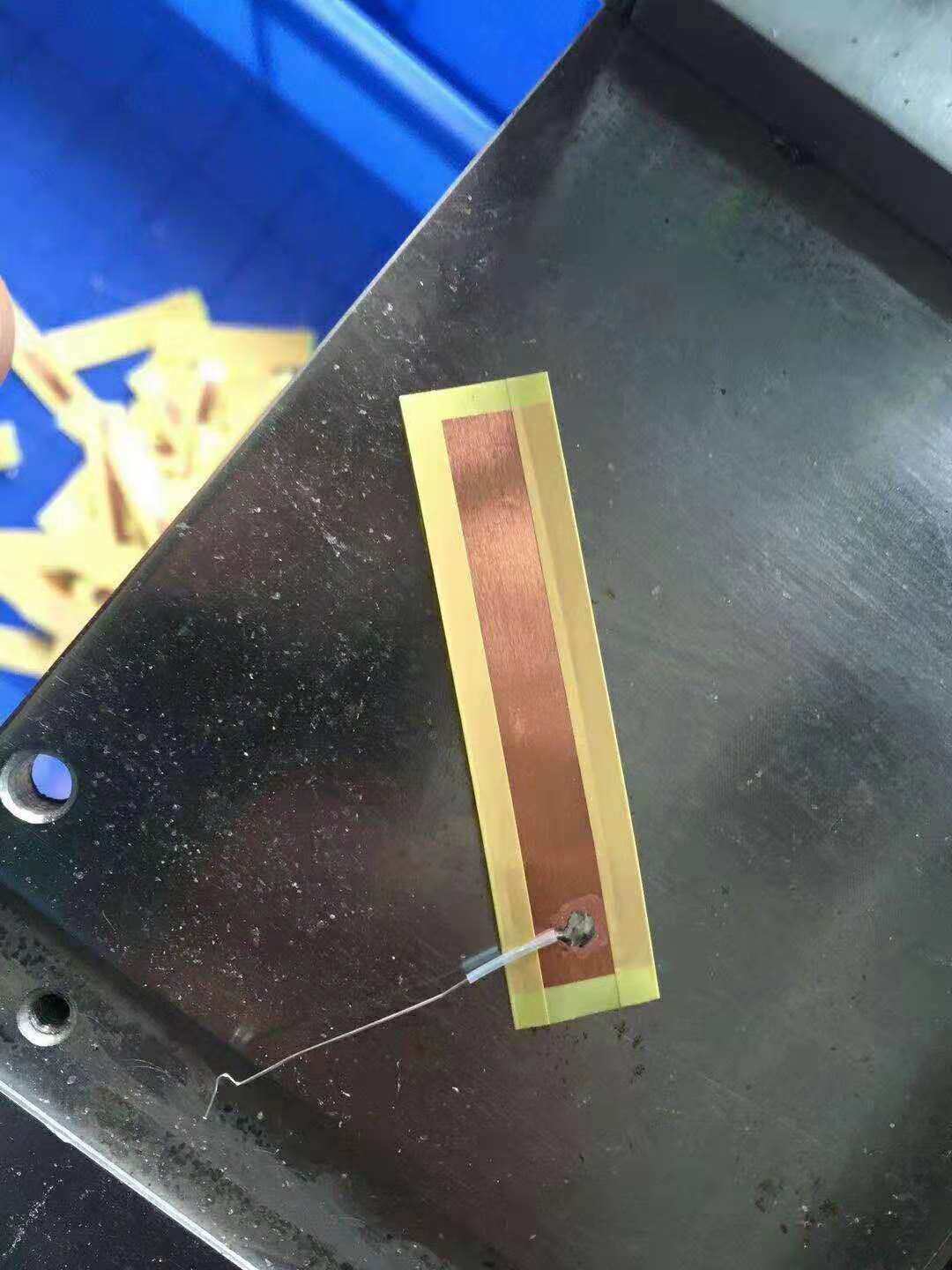 代理銅箔背膠、銅箔焊引線、銅箔穿套管、銅箔貼焊點、銅箔焊線、銅箔裁切等代加工工序